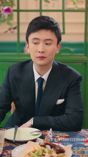 闪婚后我跟总裁互换了身体(80集) 闪婚后我跟总裁互换了身体(80集)丑小鸭变天鹅