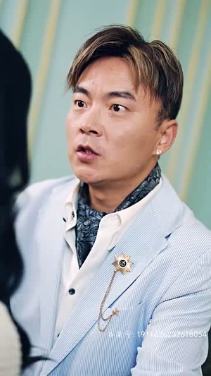 离婚后，五位爸爸来给我撑腰(离婚后五位爸爸来给我撑腰)（80集）全集免费